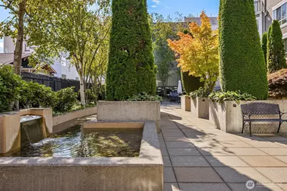 812 5th Avenue N #410, Seattle, WA 98109 - Photo 20