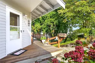 428 Farragut Ave N, Port Orchard, WA 98366 - Photo 2