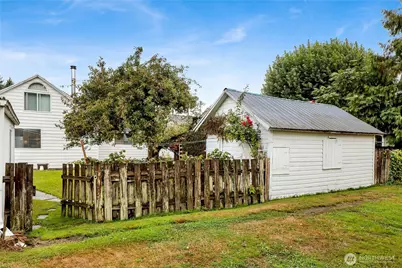 319 First Street, Sumas, WA 98295 - Photo 34