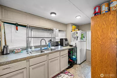 8460 Aspen Court, Maple Falls, WA 98266 - Photo 14