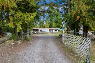 8460 Aspen Ct, Maple Falls, WA 98266 - Photo 2