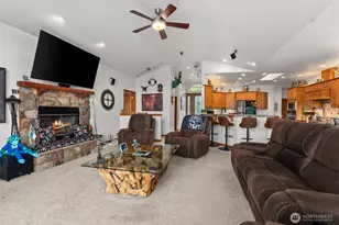 748 Kingfisher Ct SE, Ocean Shores, WA 98569 - Photo 10