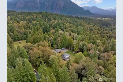7031 411th Avenue SE, Snoqualmie, WA 98065 - Photo 36