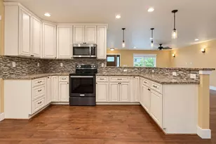 98 NW Glade Ct, Bremerton, WA 98311 - Photo 10