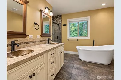 98 NW Glade Court, Bremerton, WA 98311 - Photo 14