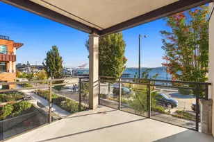 2000 Alaskan Wy, Seattle, WA 98121 - Photo 16
