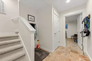 23224 Edmonds Way, Edmonds, WA 98026 - Photo 2