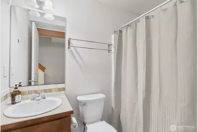 920 SW Holden Street #B, Seattle, WA 98106 - Photo 8