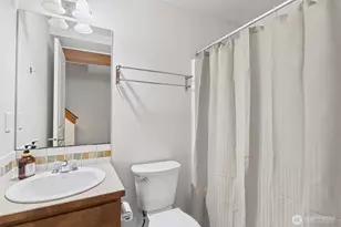 920 SW Holden St, Seattle, WA 98106 - Photo 8