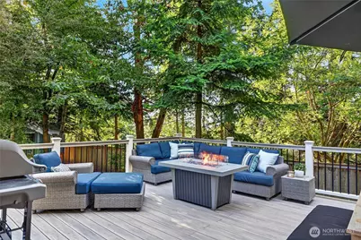 2300 126th Avenue NE, Bellevue, WA 98005 - Photo 6