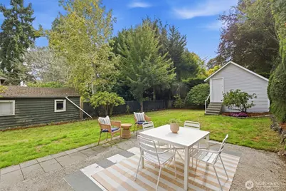 1723 NE 92nd Street, Seattle, WA 98115 - Photo 34