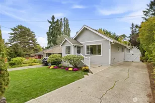 1723 NE 92nd St, Seattle, WA 98115 - Photo 4