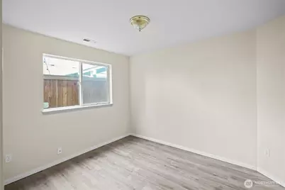 10007 20th Avenue SW, Seattle, WA 98146 - Photo 16
