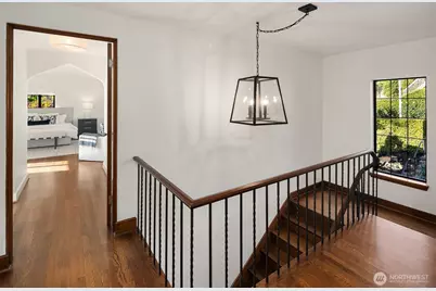1990 Magnolia Blvd Way W, Seattle, WA 98199 - Photo 18