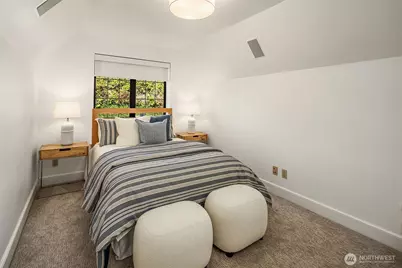 1990 Magnolia Blvd Way W, Seattle, WA 98199 - Photo 26