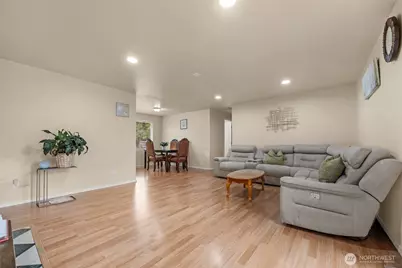 4209 191st Street SW, Lynnwood, WA 98036 - Photo 6