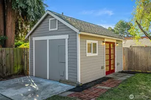8007 Wallingford Ave N, Seattle, WA 98103 - Photo 20