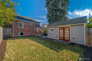 8007 Wallingford Ave N, Seattle, WA 98103 - Photo 24