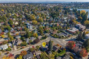 8007 Wallingford Ave N, Seattle, WA 98103 - Photo 32