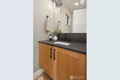 225 3rd Avenue S, Kirkland, WA 98033 - Photo 4