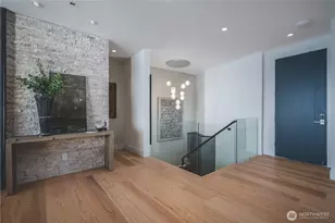 1017 California Ln SW, Seattle, WA 98116 - Photo 16