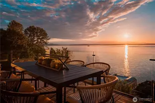 1017 California Ln SW, Seattle, WA 98116 - Photo 2