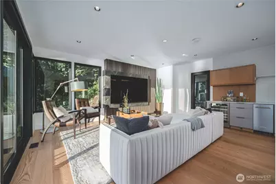 1017 California Lane SW, Seattle, WA 98116 - Photo 28