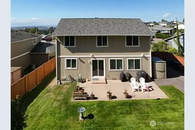 2815 74th Drive NE, Marysville, WA 98270 - Photo 2