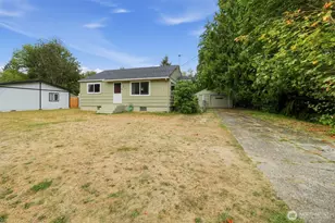 1370 NE Vena Ave, Bremerton, WA 98311 - Photo 2