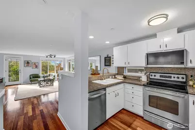 2230 Yale Avenue E #C, Seattle, WA 98102 - Photo 4