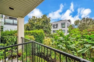 2230 Yale Ave. E., Seattle, WA 98102 - Photo 18