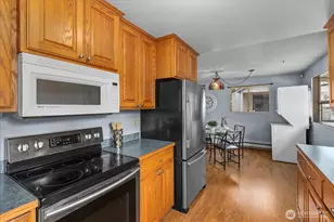 9917 38th Pl SE, Lake Stevens, WA 98258 - Photo 10