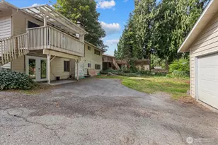 9917 38th Pl SE, Lake Stevens, WA 98258 - Photo 32
