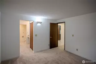 9904 NE 124th St, Kirkland, WA 98034 - Photo 18