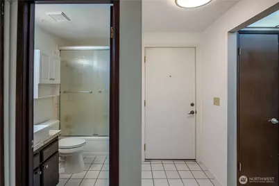 9904 NE 124th Street #1005, Kirkland, WA 98034 - Photo 6