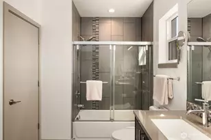 2450 NW 61st St, Seattle, WA 98107 - Photo 14