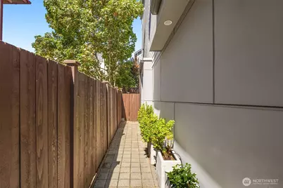 2450 NW 61st Street, Seattle, WA 98107 - Photo 26