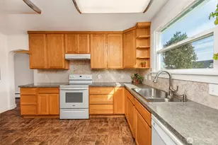 230 N 3rd Ave, Sequim, WA 98382 - Photo 18