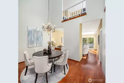 10907 NE 41st Drive, Kirkland, WA 98033 - Photo 4