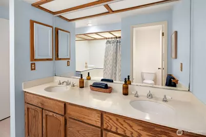 10907 NE 41st Drive, Kirkland, WA 98033 - Photo 24