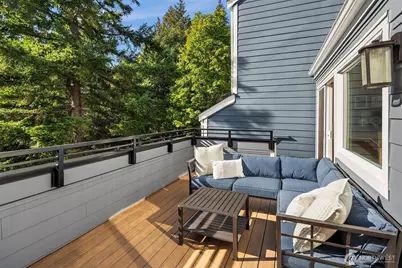 10907 NE 41st Drive, Kirkland, WA 98033 - Photo 16