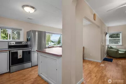 5901 Oceanview Boulevard NE, Bremerton, WA 98311 - Photo 20