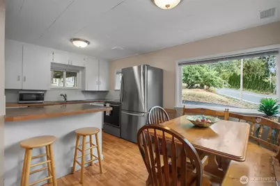5901 Oceanview Boulevard NE, Bremerton, WA 98311 - Photo 10