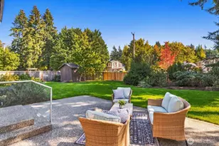 8748 NE Rosario Pl, Bainbridge Island, WA 98110 - Photo 14