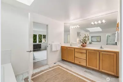 8748 NE Rosario Place, Bainbridge Island, WA 98110 - Photo 24