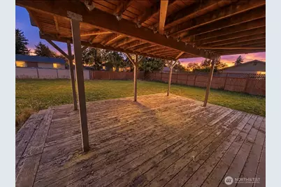 22517 38th Avenue E, Spanaway, WA 98387 - Photo 16