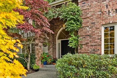 1176 Alexander Place NE, Bainbridge Island, WA 98110 - Photo 2