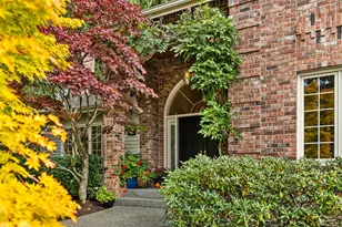 1176 Alexander Pl NE, Bainbridge Island, WA 98110 - Photo 2