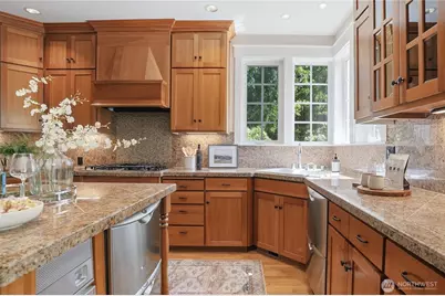 474 Glen Hollow Place SW, Bainbridge Island, WA 98110 - Photo 8