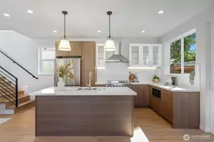 121 N 136th St, Seattle, WA 98133 - Photo 4
